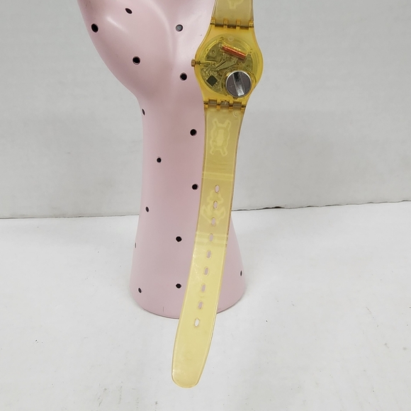 Vintage Swatch Watch LK130 Red Knot Originals 1992 - Picture 3 of 9